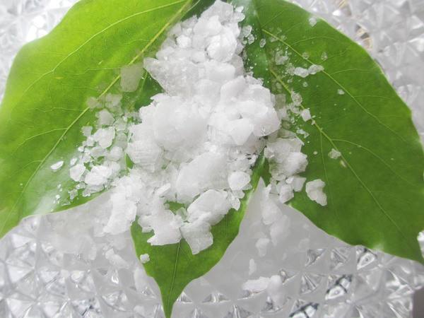 Borneolo in scaglie sintetico